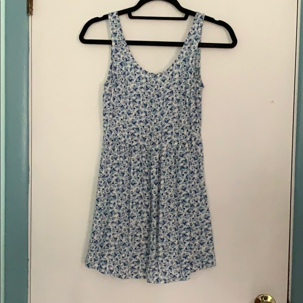 Barely worn Divided blue flower dress